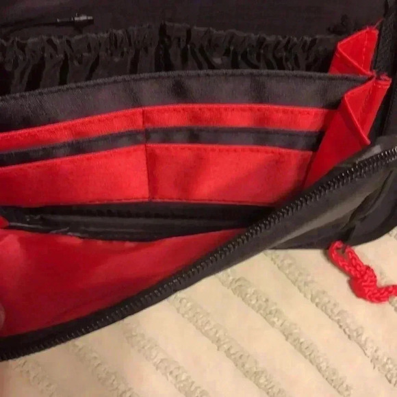 Urban Trek Cool Gear crossbody bag - Picture 8 of 11